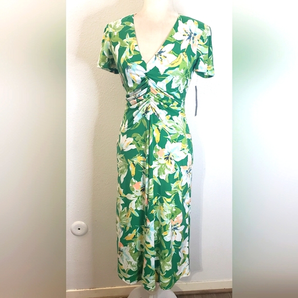 Maggy London Dresses & Skirts - Maggy London Dress